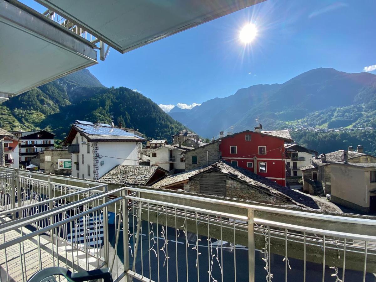 Residence Pizzo Scalino Chiesa in Valmalenco Exterior photo